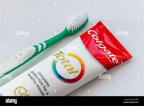 Image result for Close Up Colgate