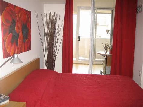 how to make bedroom accent wall