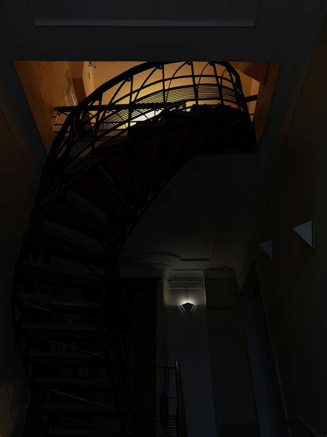 Building Inside 的图像结果