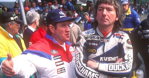 TT: Die Dunlop-Dynastie hält bereits bei 49 Siegen - Road-Racing ...