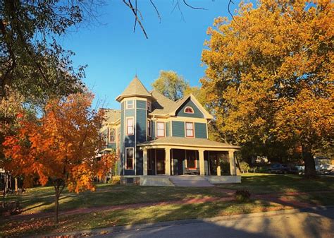 NETHERFIELD PLACE (Paola) - Hotel Reviews, Photos, Rate Comparison ...