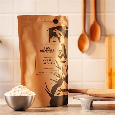 4 Khapli Wheat Flour Benefits for Skin (3 Ways to Use It!)