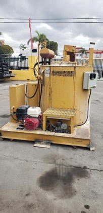 Sealmaster 1500DH thermoplastic premelter kettle in Medley, FL, USA