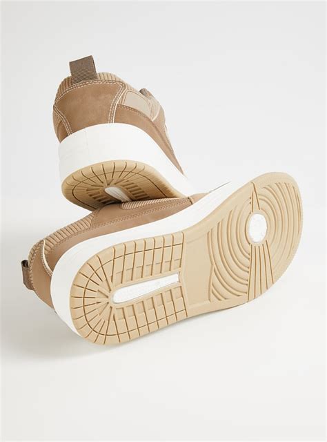 Buy Men Colorblock Sneakers Online at just Rs. 1299.0 - 1000015560689 ...