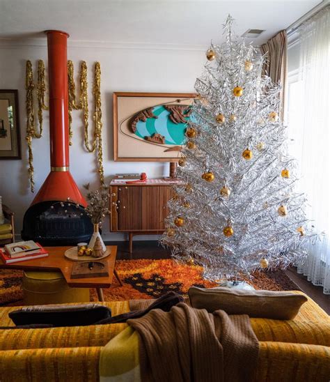 Amazing Mid-Century Modern Holiday Decor Ideas - Modern Meets Boho