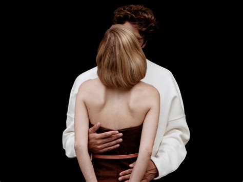 How Exposing Yourself to Natural Light In the Morning Can Majorly Improve Your Health | Vogue