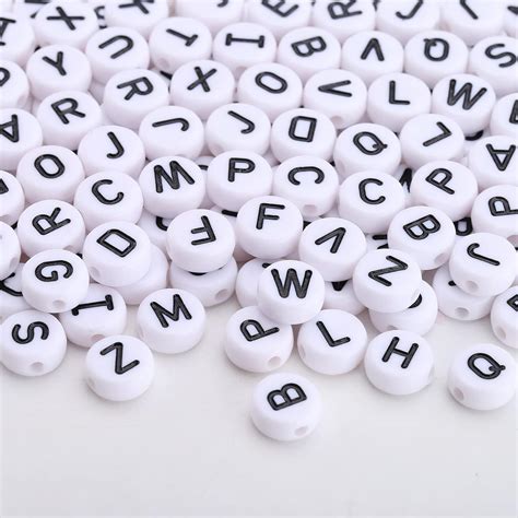 Amazon.com: HERZWILD 500 Pcs Black on White Alphabet Beads Round ...
