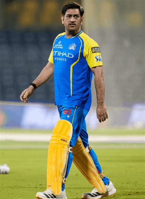 Dhoni Statement on CSK Captaincy; Ruturaj Gaikwad Gets Free Hand