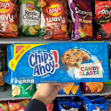 CHIPS AHOY! Candy Blast Family Size Cookies, 18.9 oz – LOOP MX