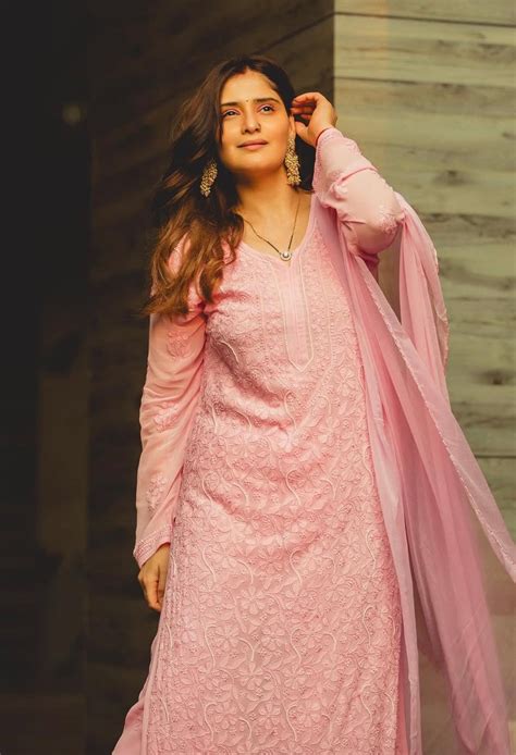 Aaliya Pale Pink Suit Set – R C I