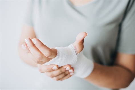 Hand Fractures - healing a broken hand | Santa Rosa Orthopaedics