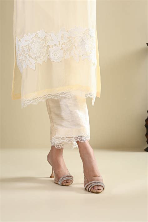 Sitafal- Cream Suit Set – Sitarah