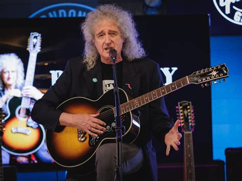 Sir Brian May launches his signature Gibson SJ-200 12-String at the ...