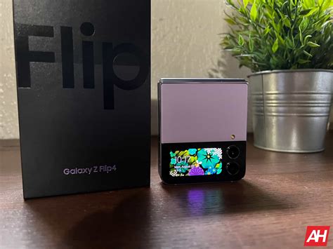 The latest Galaxy Z Flip 4 ad targets people who are 'on the fence'