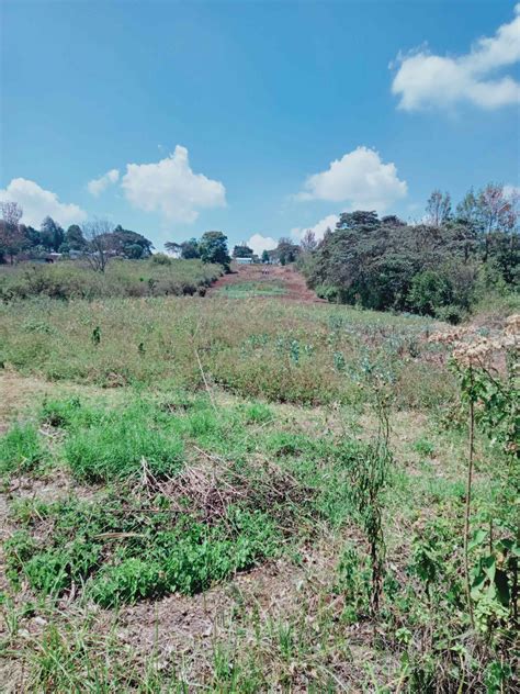 1.6 acre land for sale in Ngong near shopping centre - Propscout