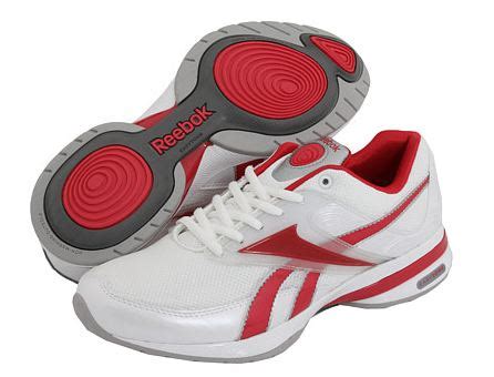6pm: Reebok Shoes and Clothing Up To 70% Off :: Southern Savers