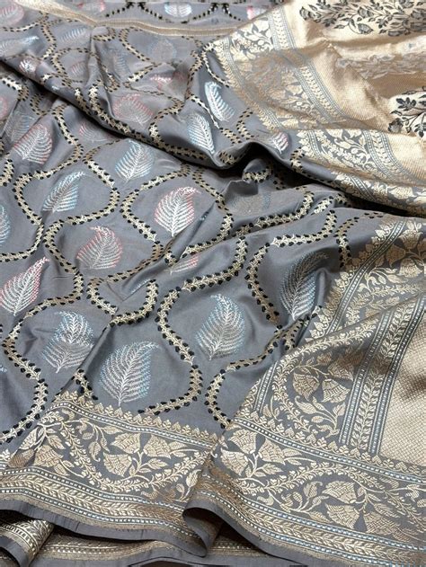 Steel Grey Handwoven Pure Banarasi Silk Saree – Kadwa Weave in 100% Ka ...