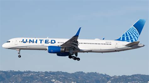 United Airlines To Double Its Boeing 757-200 Flights From Newark To Porto