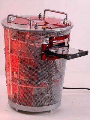 Weird Broken Computer 的图像结果