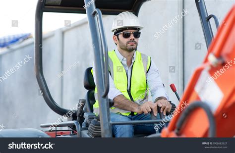 2,387 Backhoe Operator Images, Stock Photos & Vectors | Shutterstock