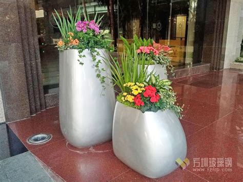 时尚玻璃钢组合花盆美化深圳五洲宾馆 - 方圳玻璃钢