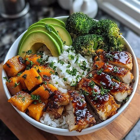 Crispy Hot Honey Chicken Bowls: Your Easy Weeknight Dinner