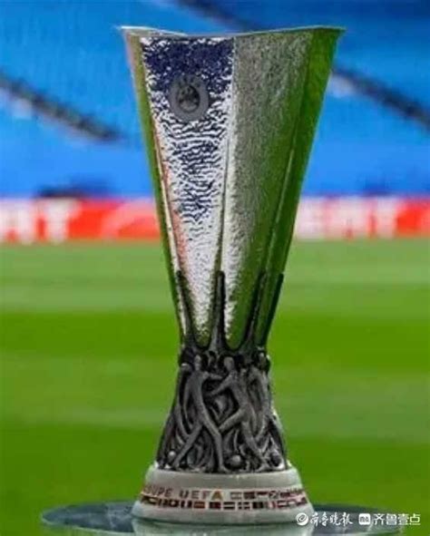 足球奖杯 的图像结果