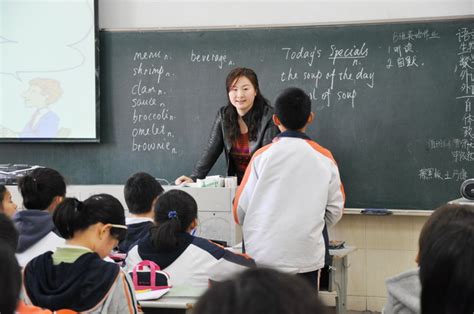 英语系举行专场教学观摩活动-外国语学院