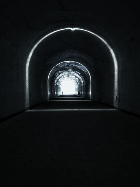 隧道尽头高清摄影大图-千库网