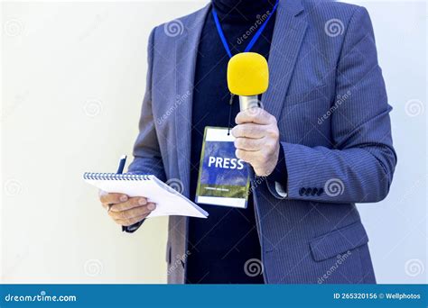 Journalist Interview Creative Commons 的图像结果