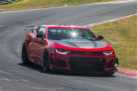 2018 Chevrolet Camaro ZL1 1LE becomes fastest Camaro ever on the Nürburgring | DriveMag Cars