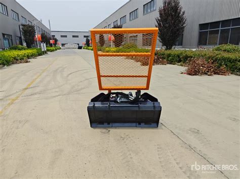 2025 ARTEER SS-5000G 15000 lbs Skid Steer Winch (Unused) | Ritchie Bros ...