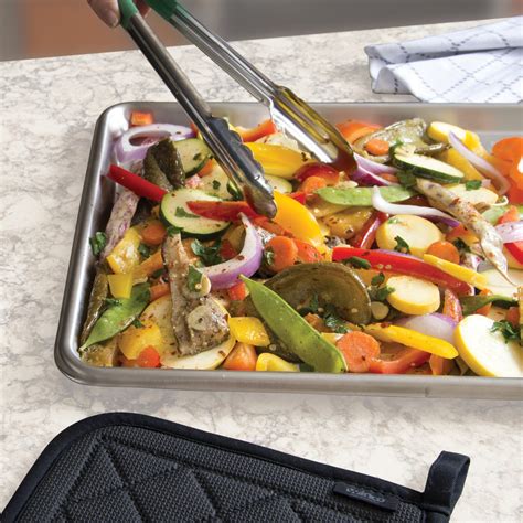 SXP-1318 - 18/8 Stainless Steel Sheet Pan, Open Bead - Half (1/2) – Winco