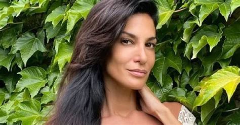 Silvina Escudero beboteó en medio de su sesión fotográfica (con pancita ...