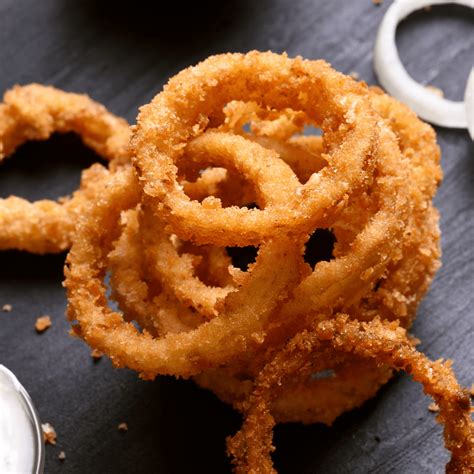 Thin Cut Onion Rings - Appetizers & Entrees