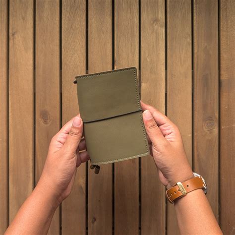 Refurb Collection – The Black Canvas