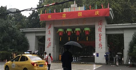 启德书院十号楼校园卡门禁系统开始试运行-西安交通大学新闻网