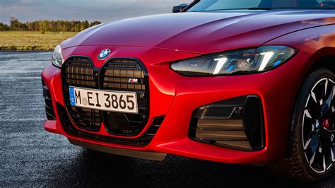 The 2025 BMW M440i Gets 386 HP And Laser Lighting