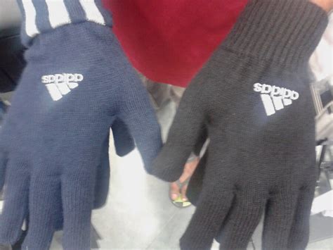 [Resolved] Adidas, Woolen Gloves — Billing/Price tag (MRP) mismatch