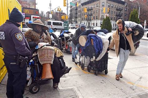 Homeless 的图像结果