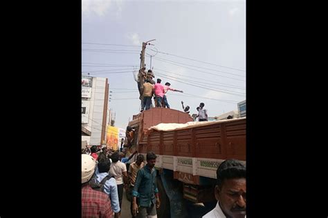 Tangedco lineman suffers shock, rescued by public