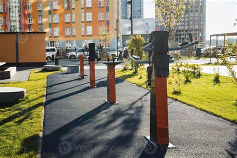 Gym Outside 的图像结果