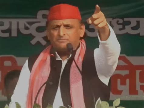 Khesari’s father pickpocketed at Samajwadi party chief Akhilesh’s rally ...