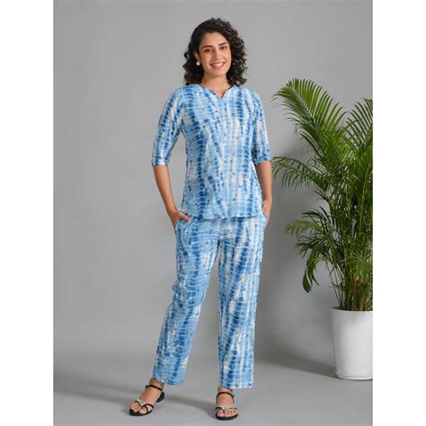 Buy SAY Women Blue Printed Night Suit (Set of 2) Online