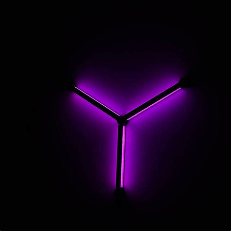 Glow Lines – Beaming Lights