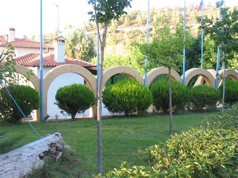 Usluge - Uređenje dvorišta i travnjaka, projektovanje zelenih površina