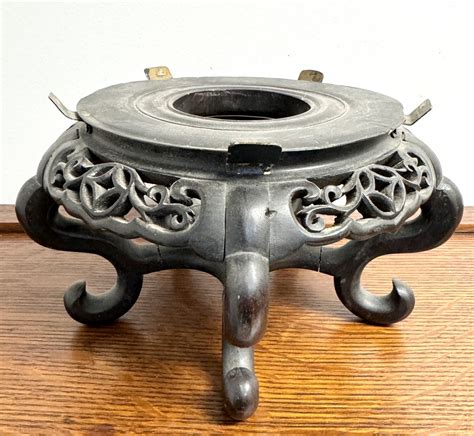Products: Rose Medallion Floor Vase – Finer Things Antiques