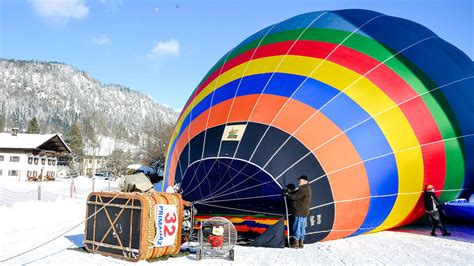 Mit dem Heißluftballon über die Alpen