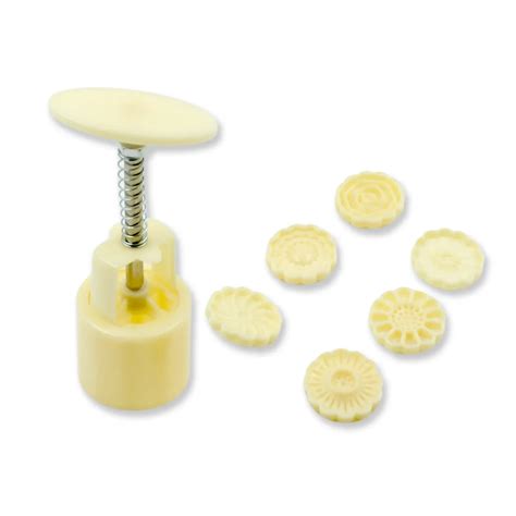 Mooncake Mold with 6 Stamps (1 Set) – gambitproduct.com