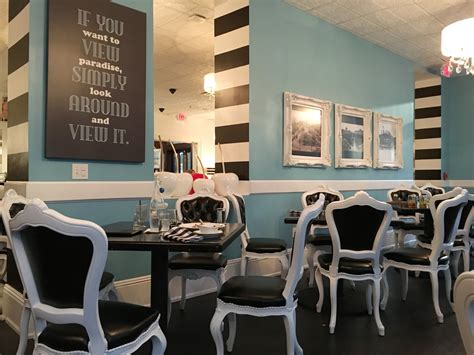 [CLOSED] The Candy Apple Café - Come For the Food, Stay For the Party ...